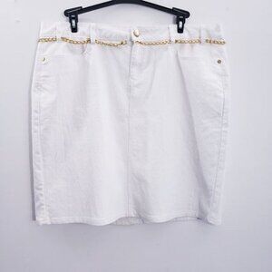 Bradley White Denim Skirt With Gold Chain Belt Size 18W‎